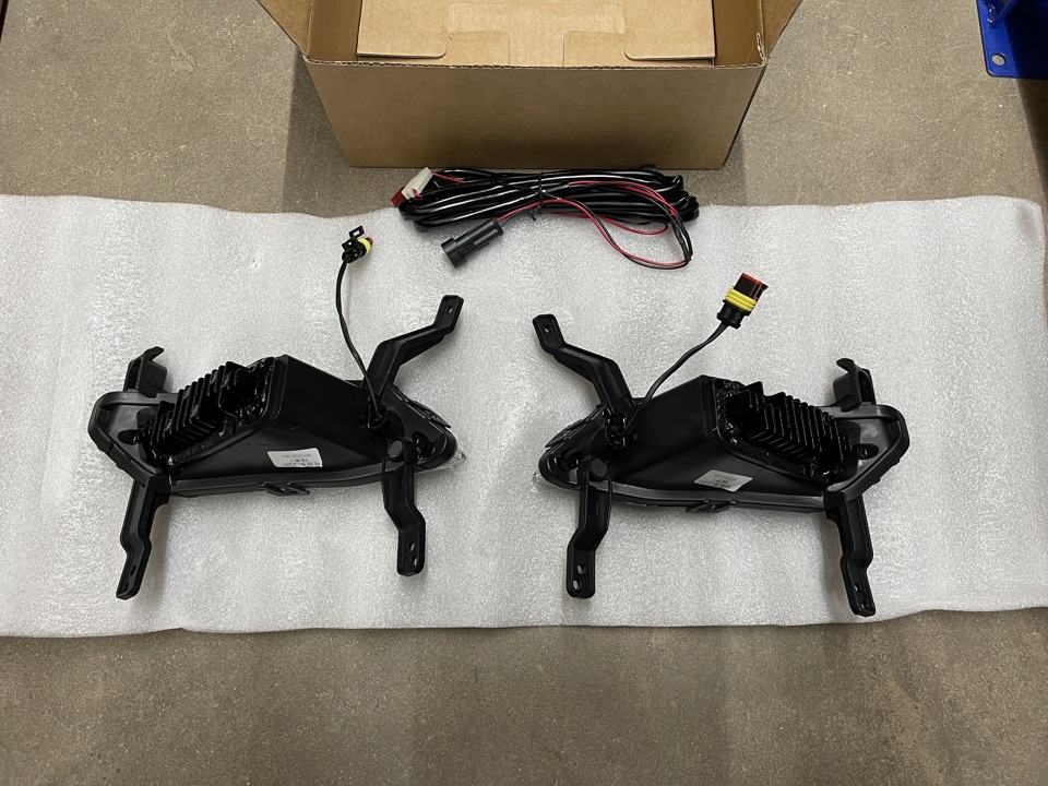 2019–2020 HYUNDAI SANTA FE LED FOG LAMP SET LH/RH - Image 4