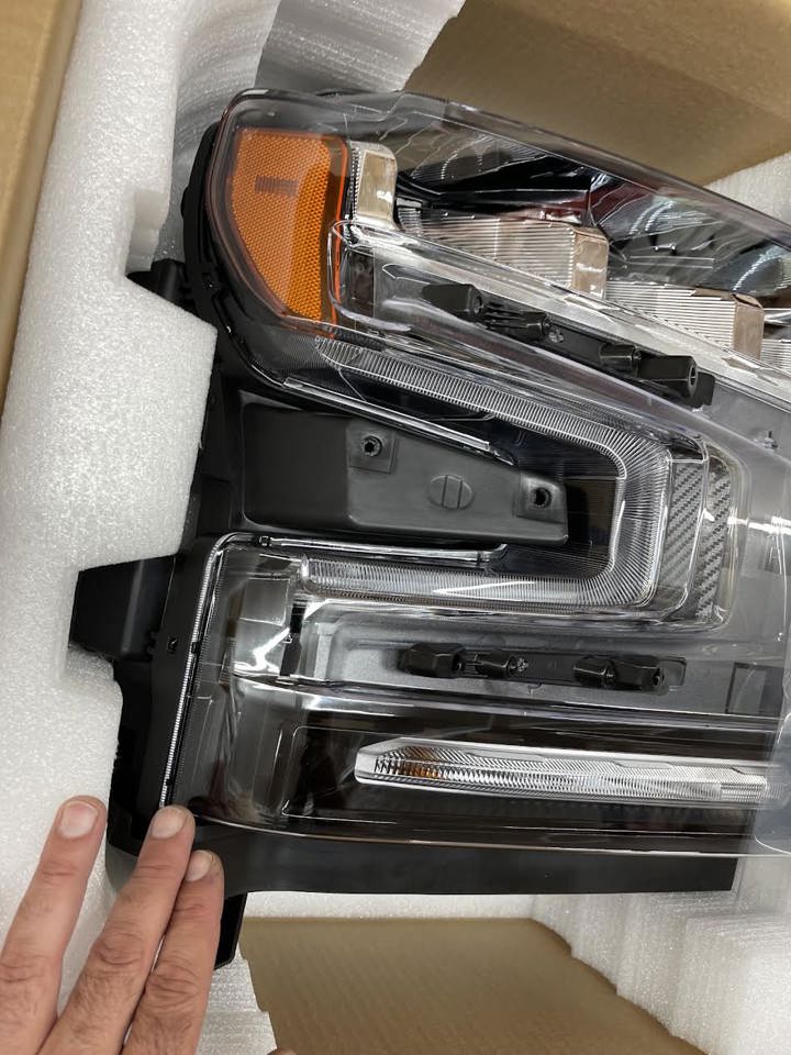 2019-2022 CHEVROLET SILVERADO 1500 PICKUP DRIVER SIDE LED HEADLIGHT-GM2502497S - Image 4