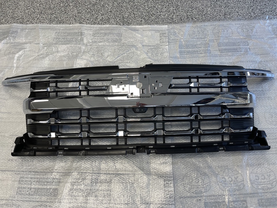 2022-2026 CHEVROLET SILVERADO 1500 PICKUP FRONT GRILLE LTZ STYLE WITH CAMERA-LTZ - Image 4