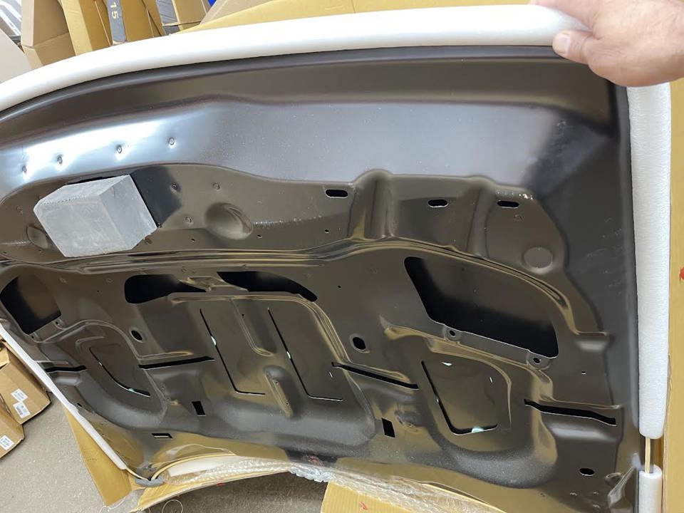 2015-2023 DODGE CHALLENGER HOOD ALUMINUM SRT STYLE WITH SINGLE SCOOP-CH1230331S - Image 4