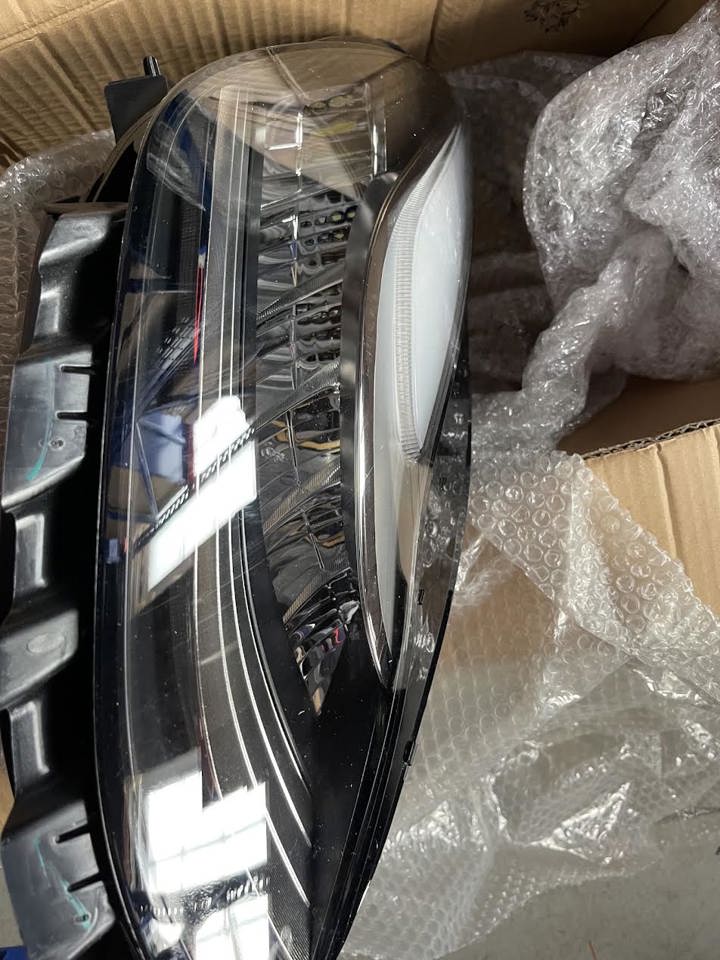 2020–2024 TESLA MODEL Y FULL LED HEADLIGHT ASSEMBLY LH (DRIVER SIDE) – OEM RECONDITIONED, ORIGINAL COMPONENTS - Image 6